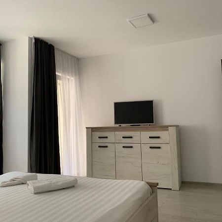 Cazare Bloc Nou Ultracentral Râmnicu Vâlcea Esterno foto