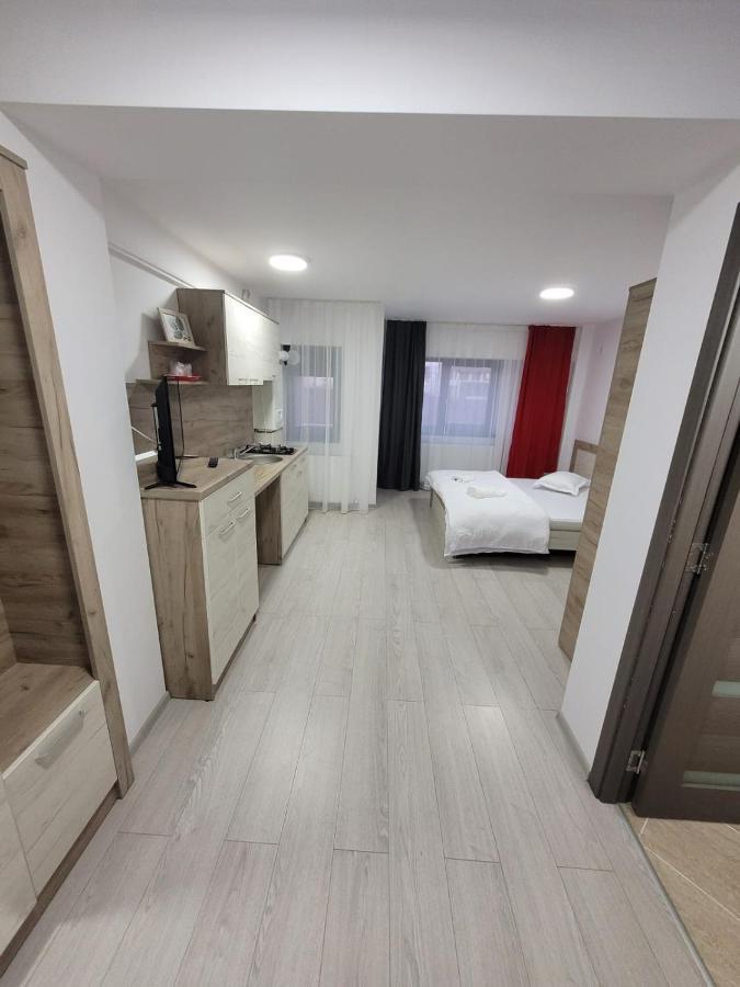 Cazare Bloc Nou Ultracentral Râmnicu Vâlcea Esterno foto