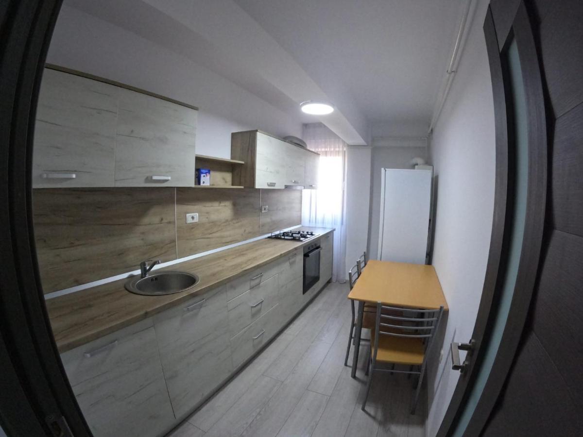 Cazare Bloc Nou Ultracentral Râmnicu Vâlcea Esterno foto