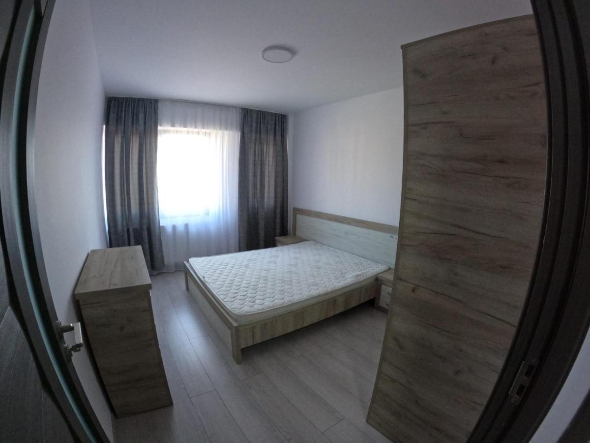 Cazare Bloc Nou Ultracentral Râmnicu Vâlcea Esterno foto