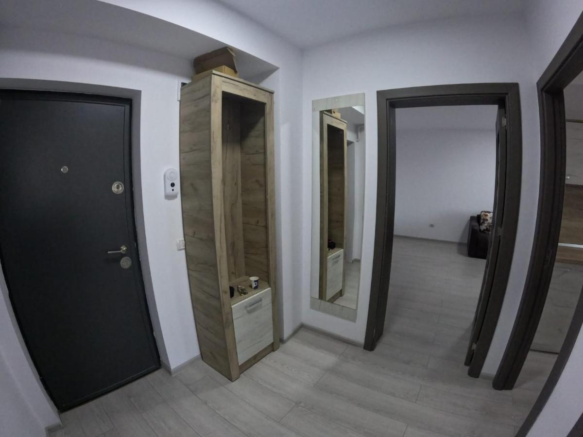Cazare Bloc Nou Ultracentral Râmnicu Vâlcea Esterno foto